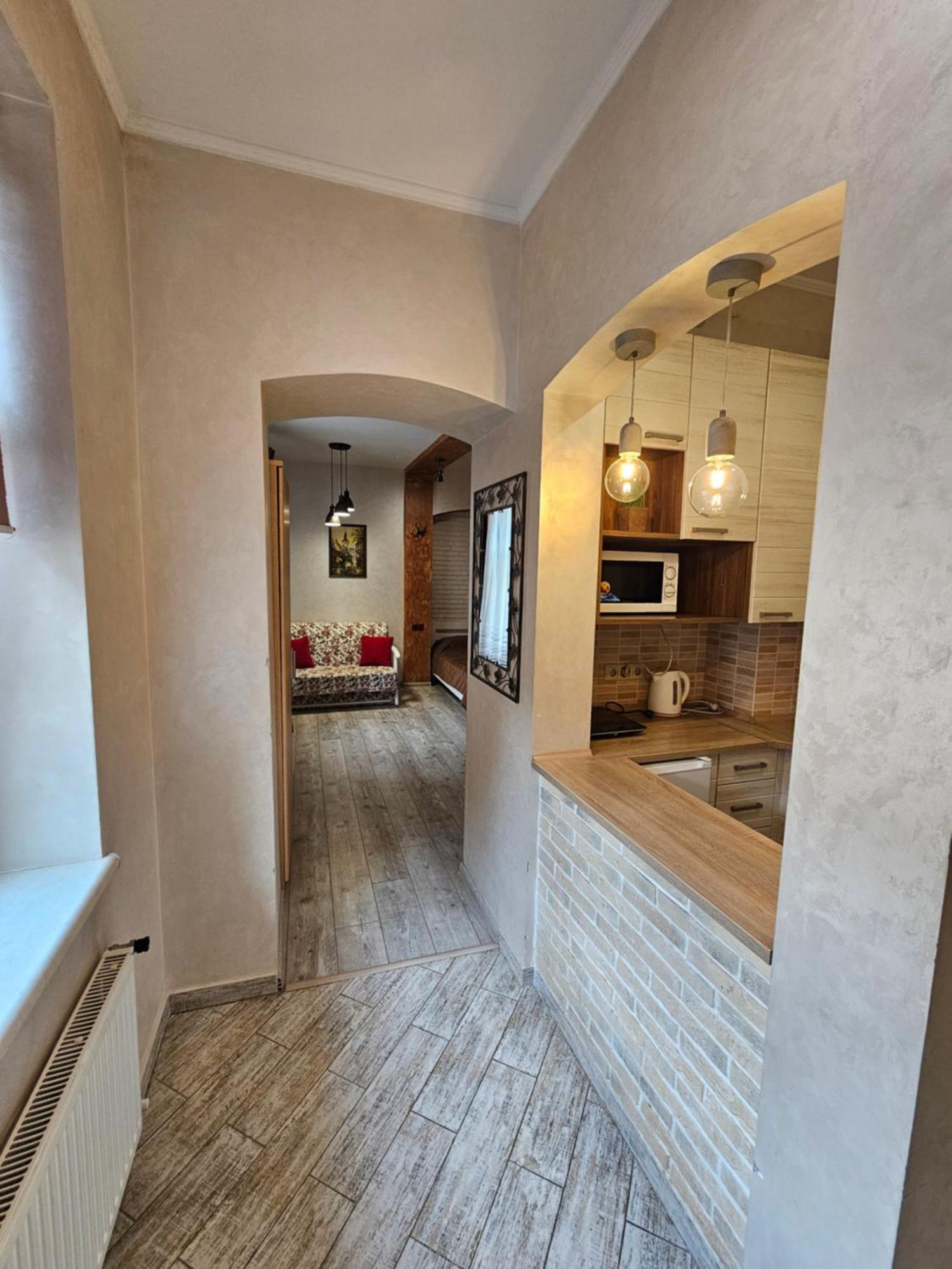 Apartment On Horodotska Street إلفيف المظهر الخارجي الصورة