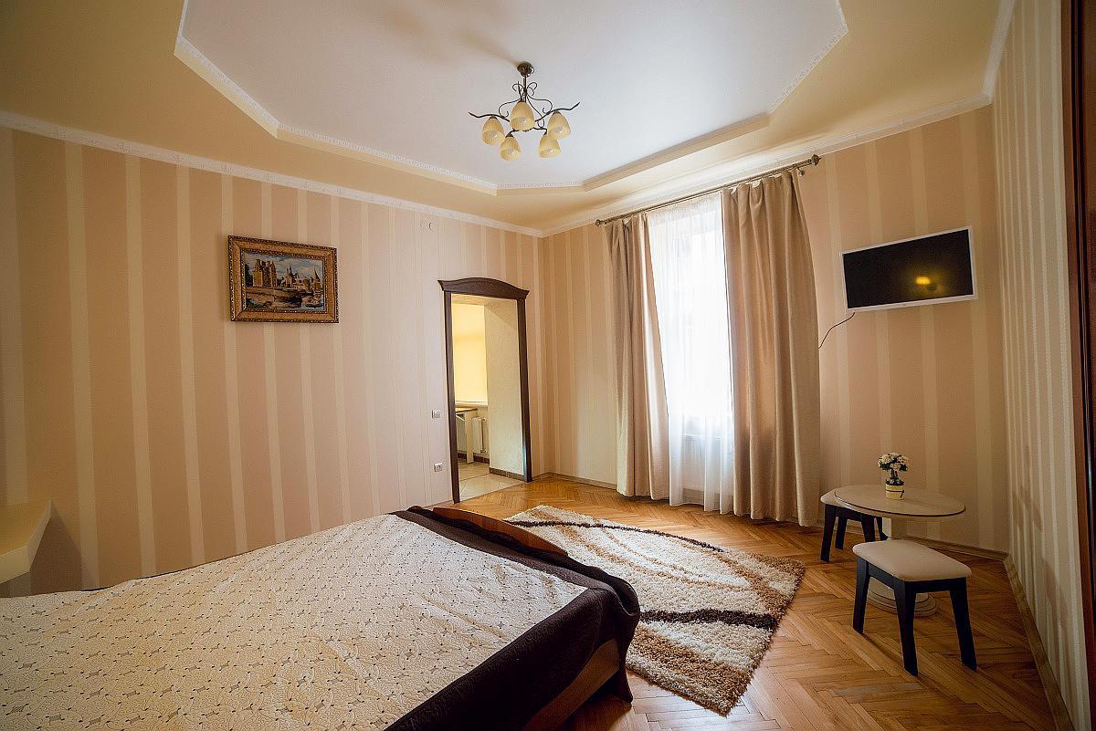 Apartment On Horodotska Street إلفيف المظهر الخارجي الصورة