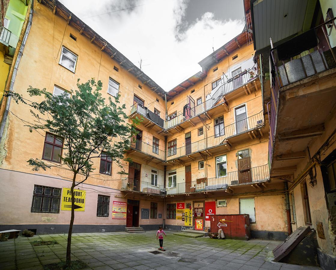 Apartment On Horodotska Street إلفيف المظهر الخارجي الصورة